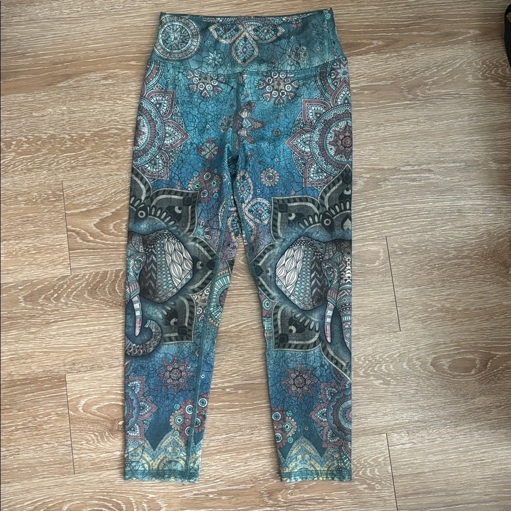 Evolution and Creation boho elephant capri leggings, blue, small